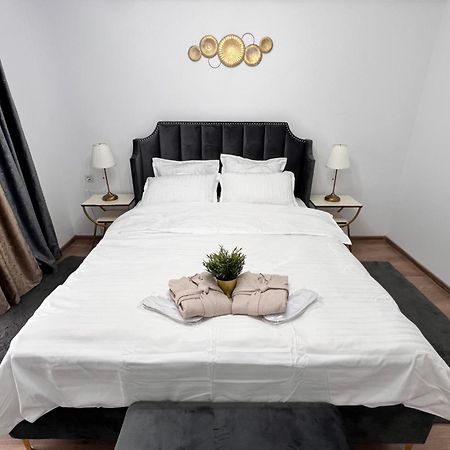 Sun Apartments オトペニ エクステリア 写真